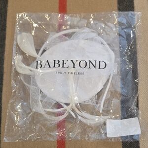 Babeyond White Fascinator Hat NWT